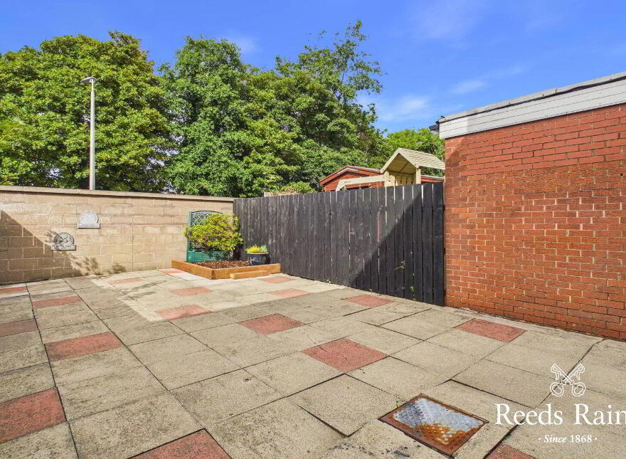 32 Robbs Road, Dundonald, Belfast, BT16 2NA