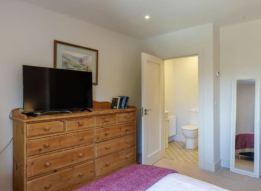 36 The Meadow, Abbeyside, Dungarvan, X35VH97
