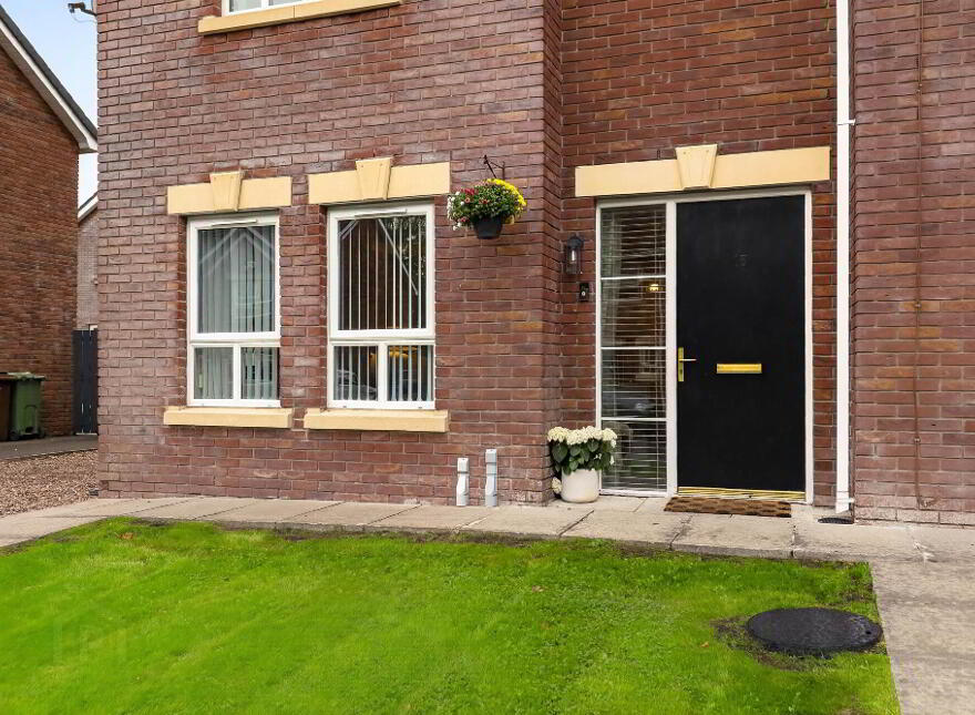 16 Stonebridge Meadows, Lisburn, BT28 3JD