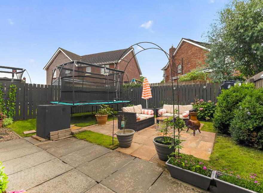 16 Stonebridge Meadows, Lisburn, BT28 3JD