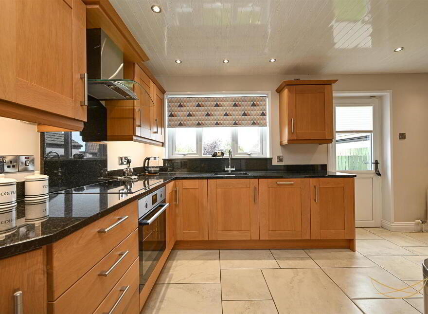 16 Castle Manor, Ballynure, Ballyclare, BT39 9GW
