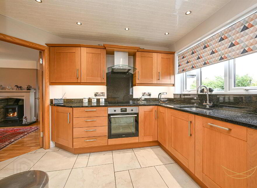 16 Castle Manor, Ballynure, Ballyclare, BT39 9GW