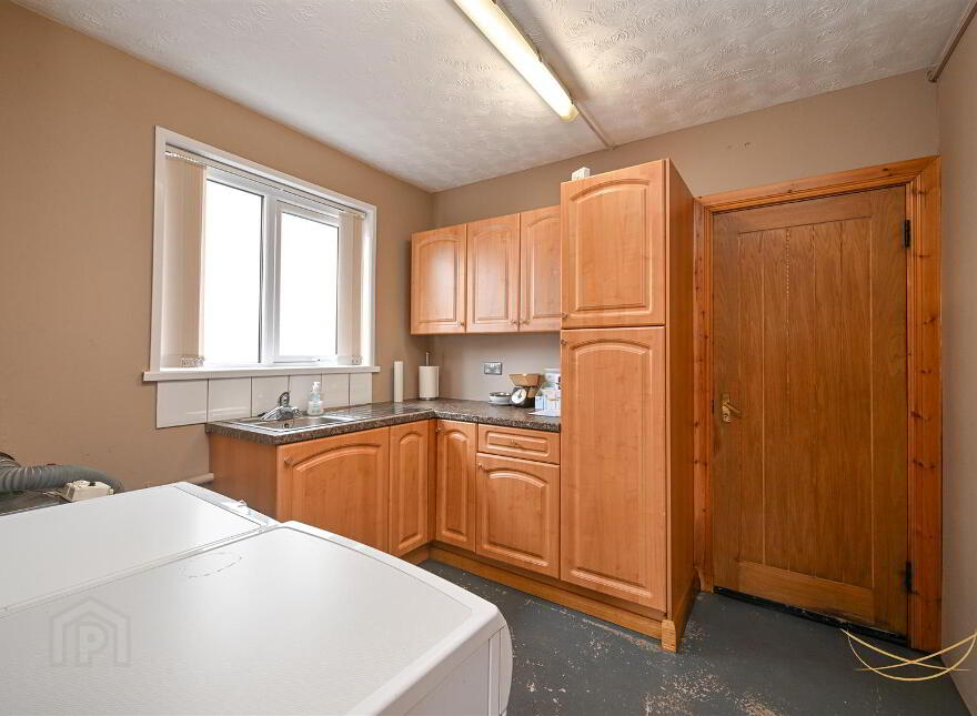 16 Castle Manor, Ballynure, Ballyclare, BT39 9GW