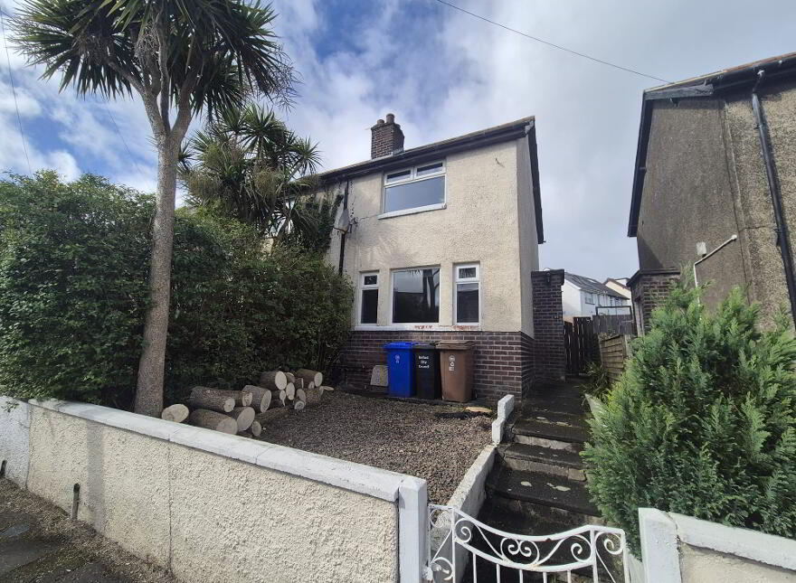 96 Joanmount Park, North Belfast, Belfast, BT14 6PG photo