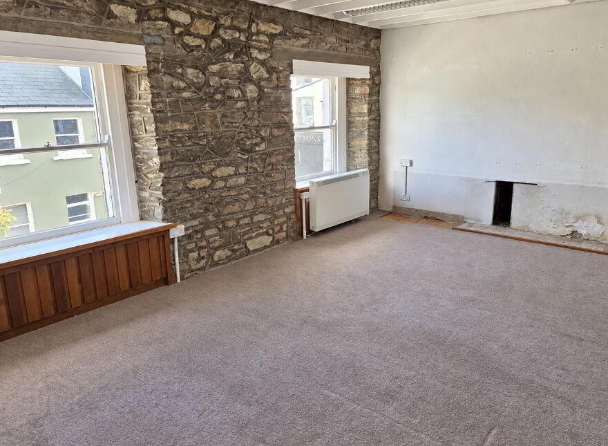 52 Upper Main Street, Letterkenny, F92A44Y