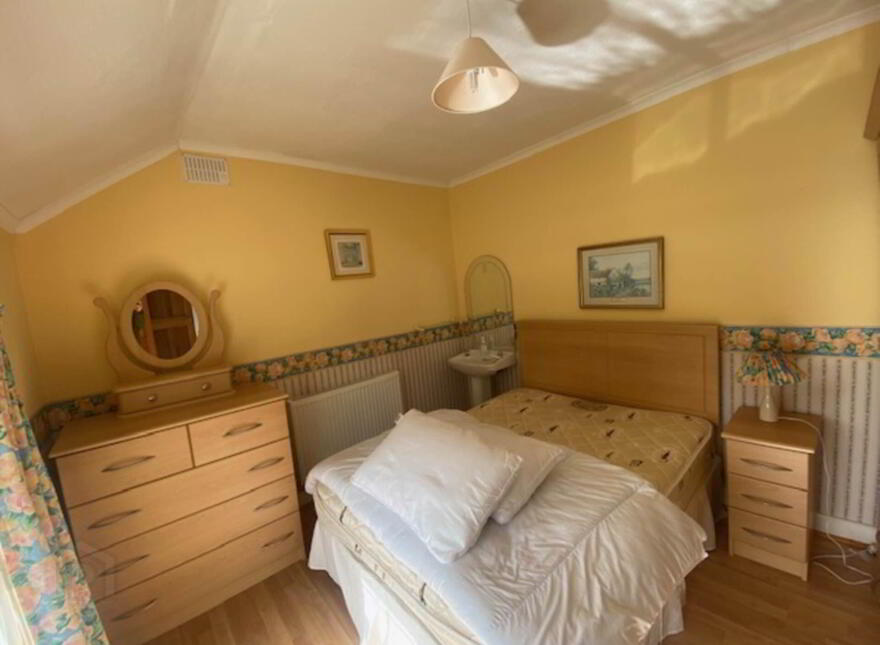 The Haw Lodge, Lifford, F93REW9
