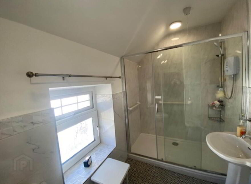 The Haw Lodge, Lifford, F93REW9