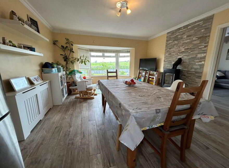 Caherlissakill, Monivea, H65VW08
