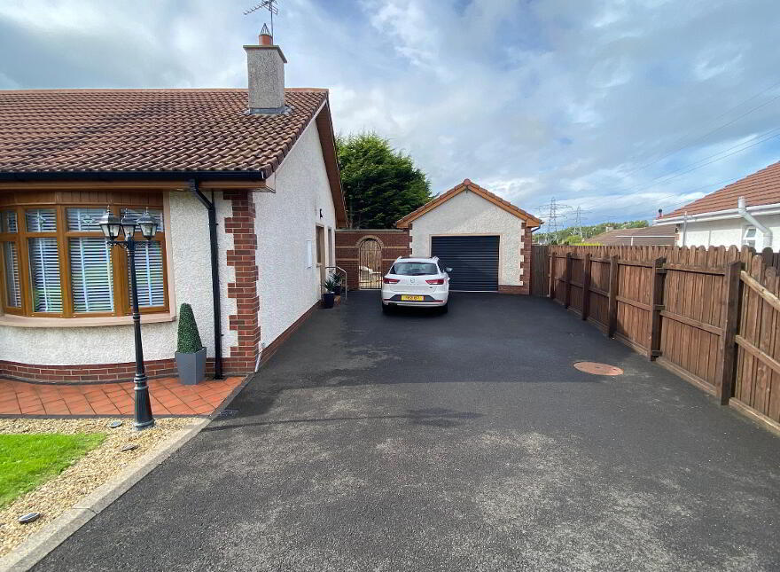 40 Cloyfin Park, Coleraine, BT52 2BL