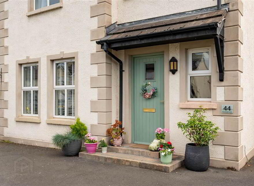 44 Millhouse Glen, Antrim, BT41 2UJ