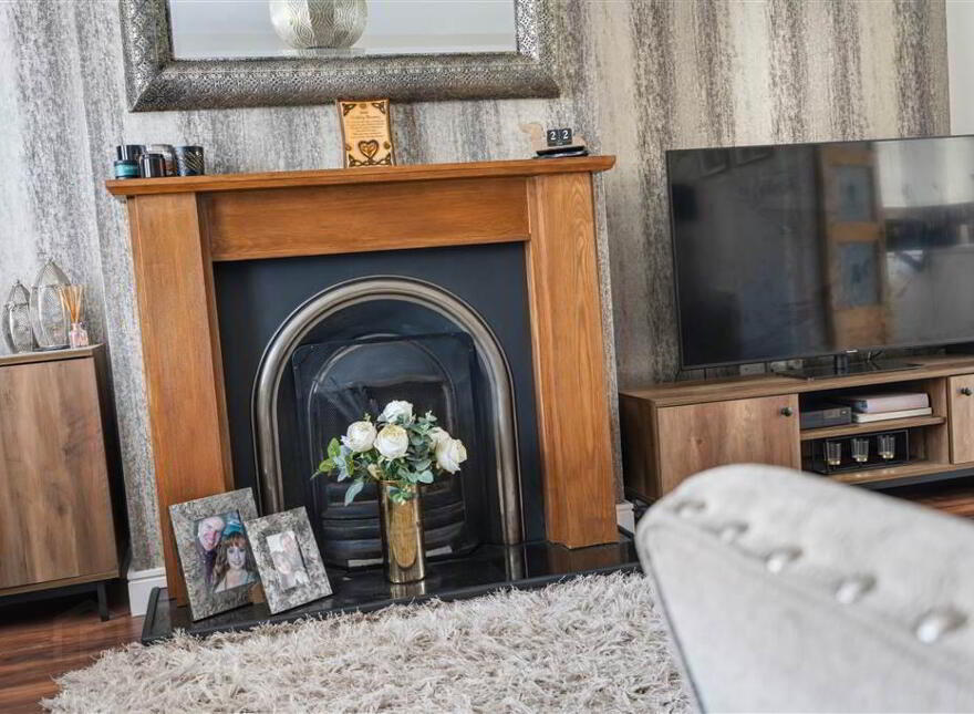 44 Millhouse Glen, Antrim, BT41 2UJ