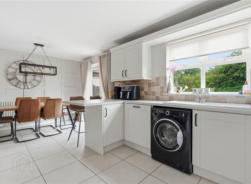 44 Millhouse Glen, Antrim, BT41 2UJ