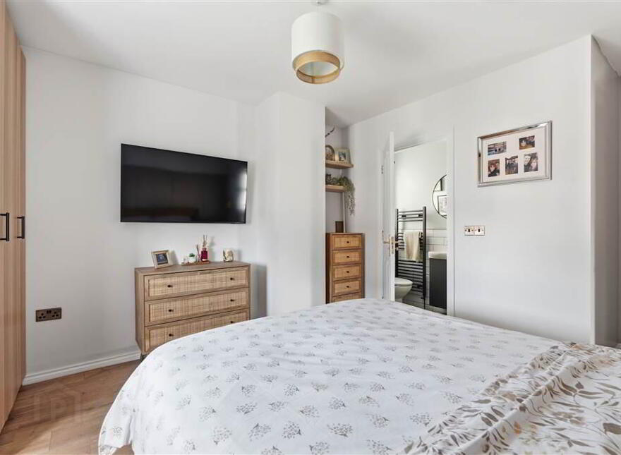 44 Millhouse Glen, Antrim, BT41 2UJ