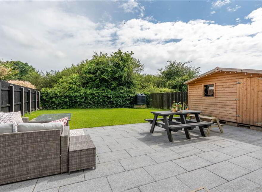 44 Millhouse Glen, Antrim, BT41 2UJ