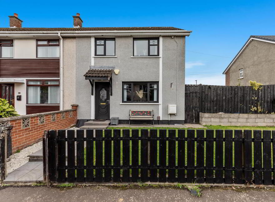 26 Campsie Park, Dundonald, Belfast, BT16 2SF