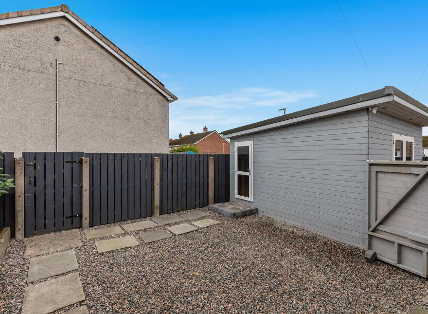26 Campsie Park, Dundonald, Belfast, BT16 2SF