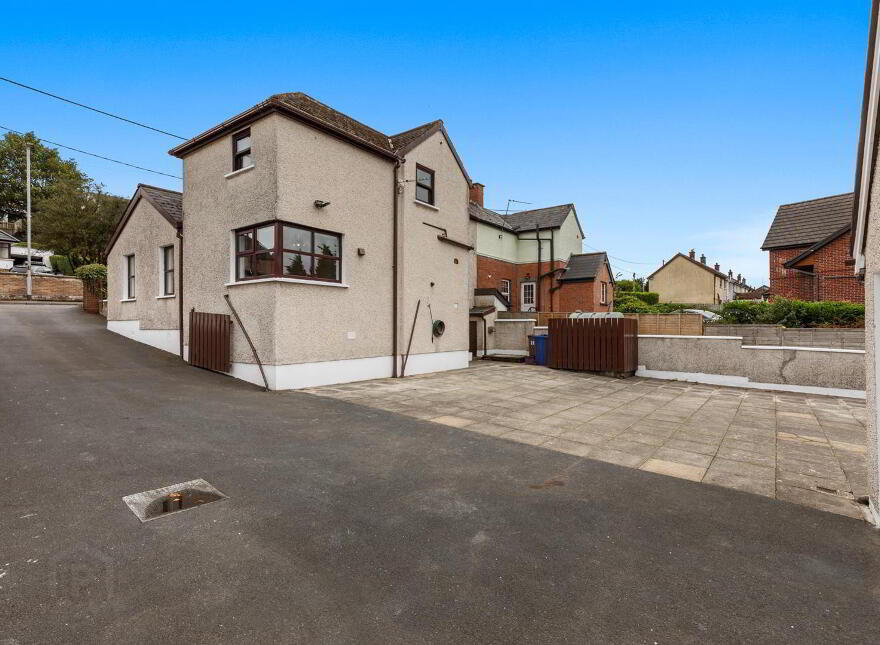 218 Lower Braniel Road, Belfast, BT5 7NH
