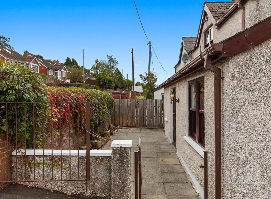 218 Lower Braniel Road, Belfast, BT5 7NH