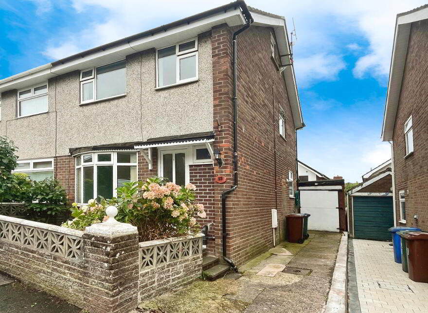 12 Thornleigh Park, Lisburn, BT28 2DD