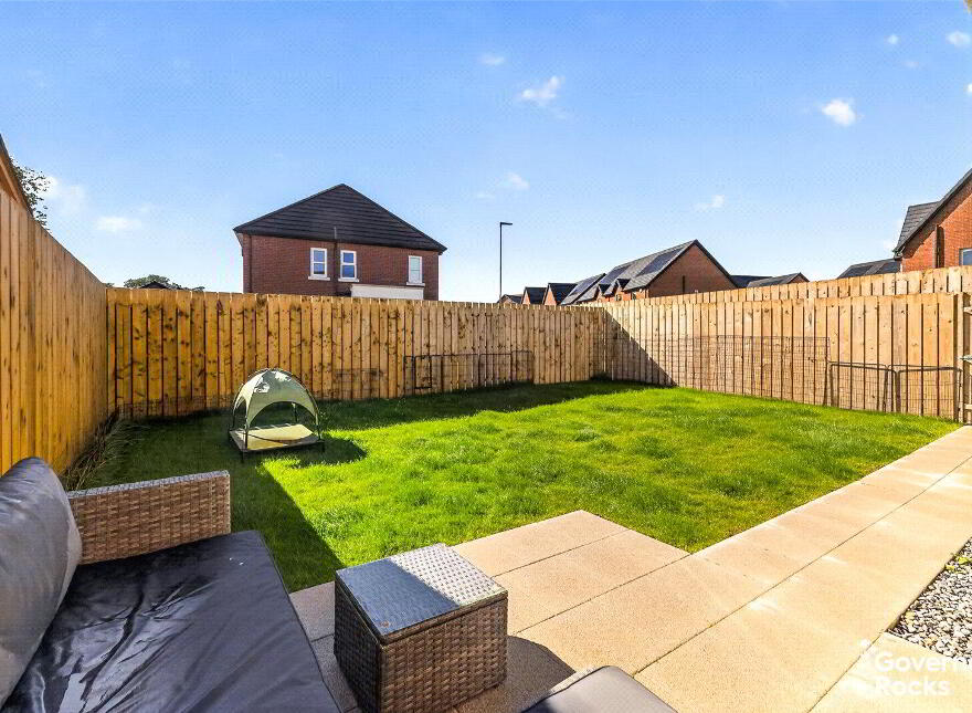 74 High Trees Walk, Donaghadee, BT21 0GW
