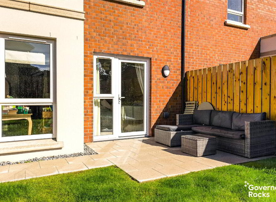 74 High Trees Walk, Donaghadee, BT21 0GW