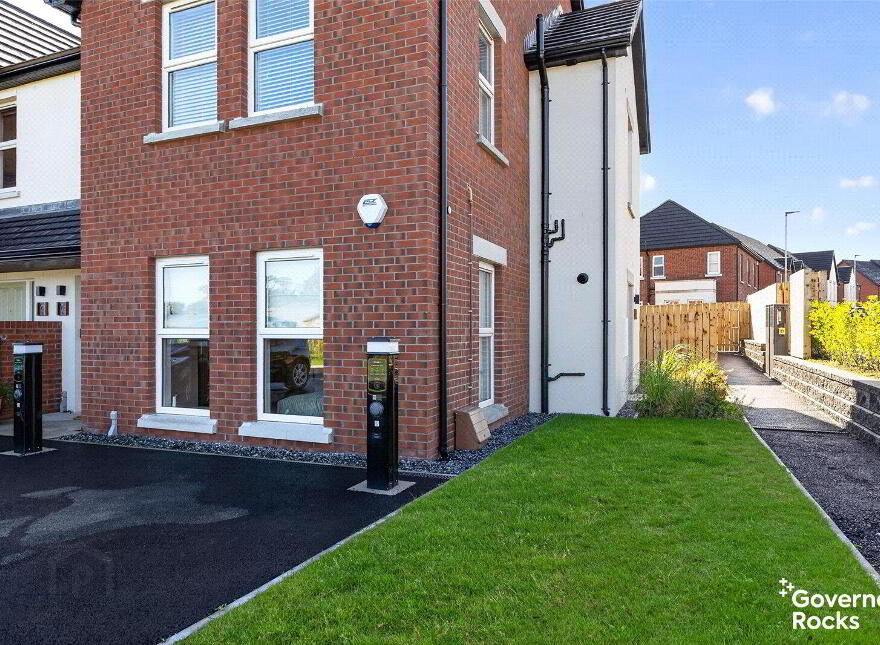 74 High Trees Walk, Donaghadee, BT21 0GW