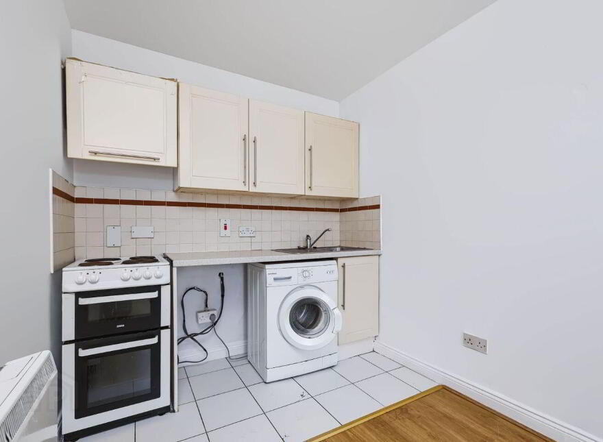 14 Saint Josephs Avenue, Ballybough, D03C982