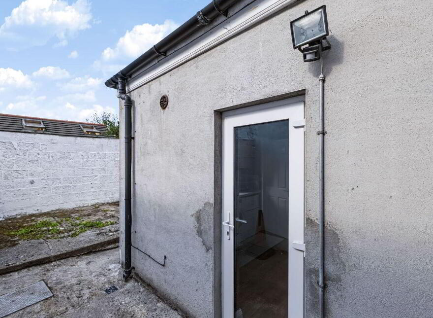 14 Saint Josephs Avenue, Ballybough, D03C982