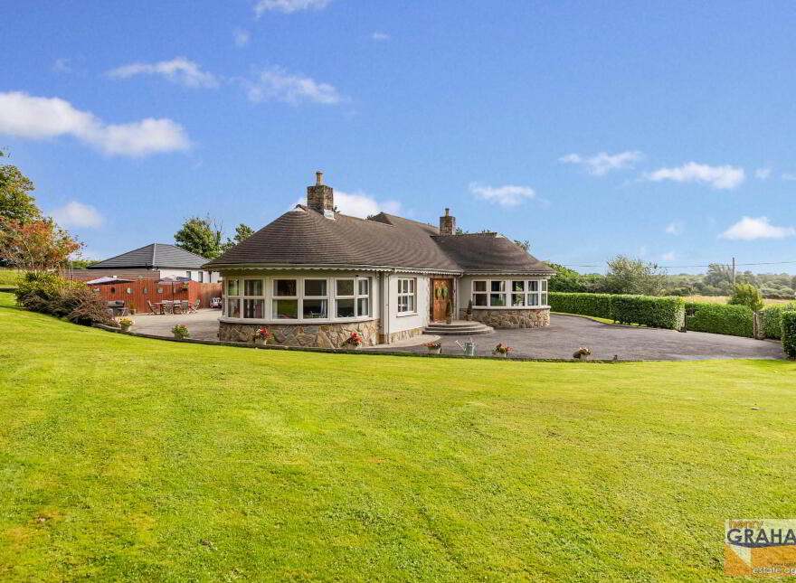 104 Carnbane Road, Royal Hillsborough, Lisburn, BT27 5NG