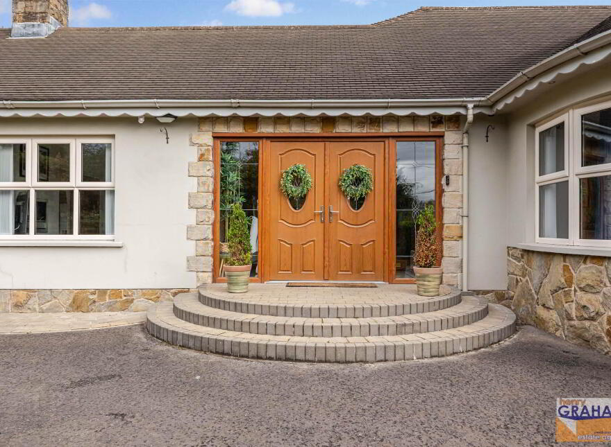 104 Carnbane Road, Royal Hillsborough, Lisburn, BT27 5NG