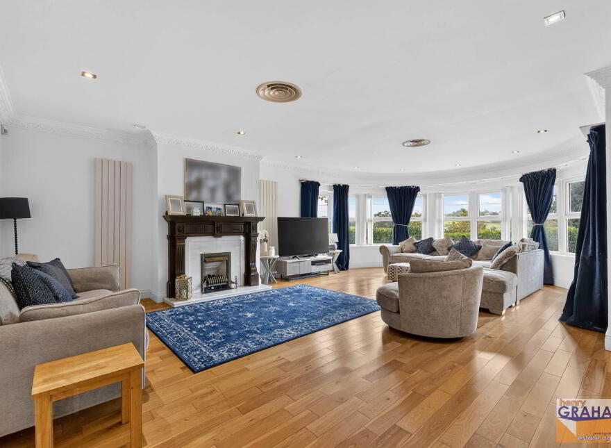 104 Carnbane Road, Royal Hillsborough, Lisburn, BT27 5NG