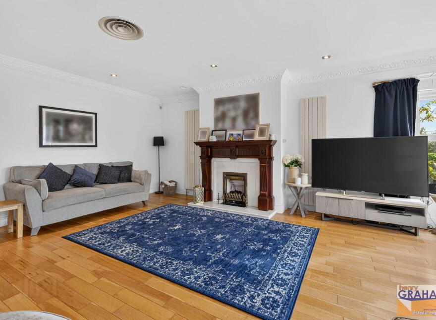 104 Carnbane Road, Royal Hillsborough, Lisburn, BT27 5NG