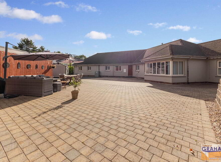 104 Carnbane Road, Royal Hillsborough, Lisburn, BT27 5NG
