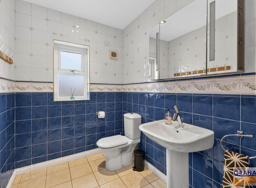 104 Carnbane Road, Royal Hillsborough, Lisburn, BT27 5NG