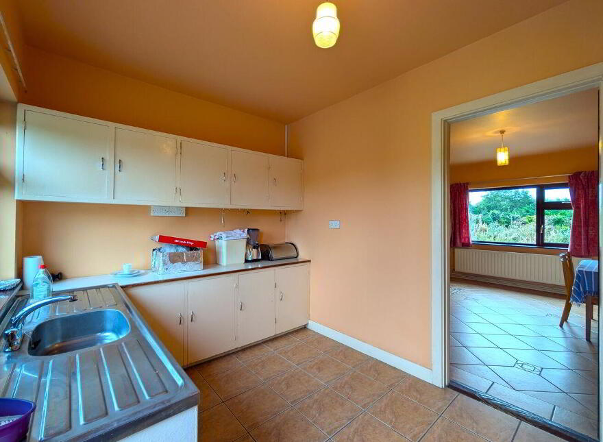 Srah, Foxford, F26XT67
