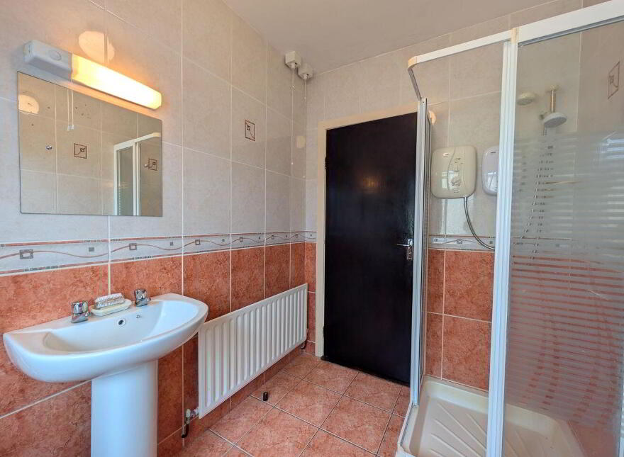 Srah, Foxford, F26XT67
