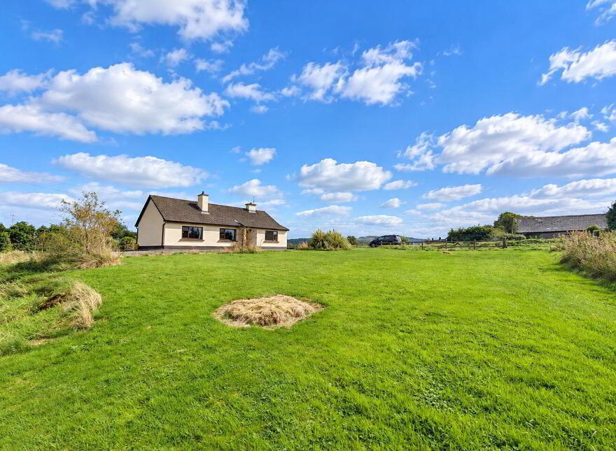 Srah, Foxford, F26XT67