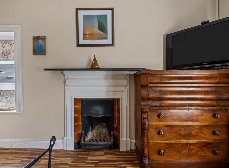 Merok, 10 Kerrs Road, Bangor, BT19 7QD