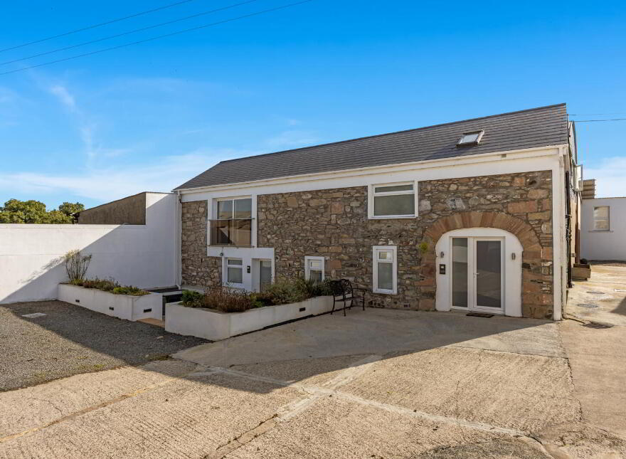 Merok, 10 Kerrs Road, Bangor, BT19 7QD