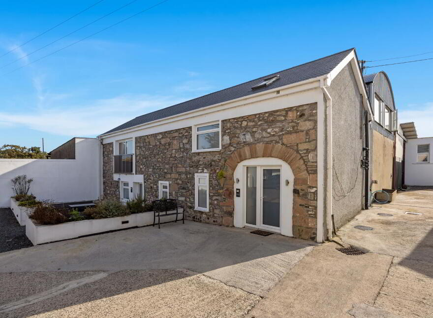 Merok, 10 Kerrs Road, Bangor, BT19 7QD