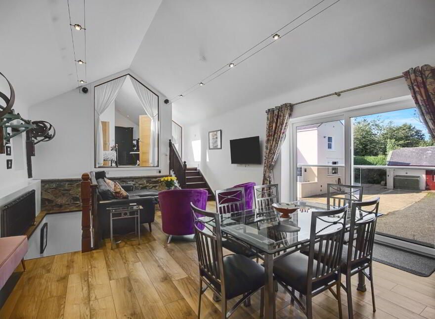 Merok, 10 Kerrs Road, Bangor, BT19 7QD