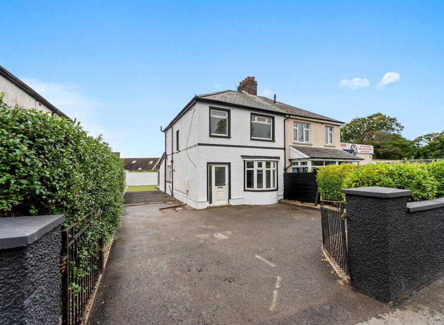 36 Belfast Road, Carrickfergus, BT38 8BT