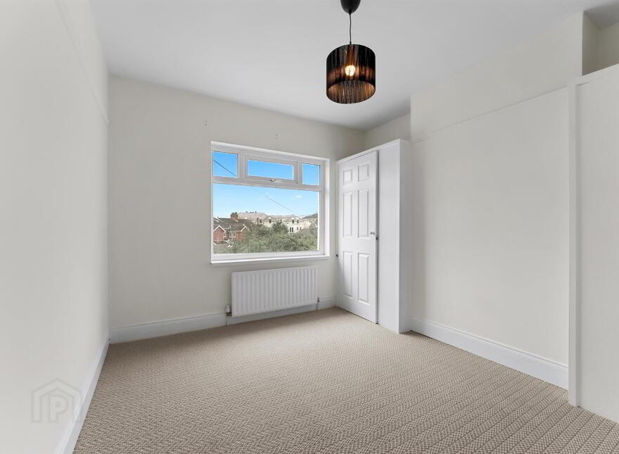 36 Belfast Road, Carrickfergus, BT38 8BT