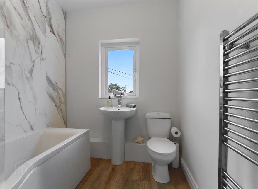 36 Belfast Road, Carrickfergus, BT38 8BT