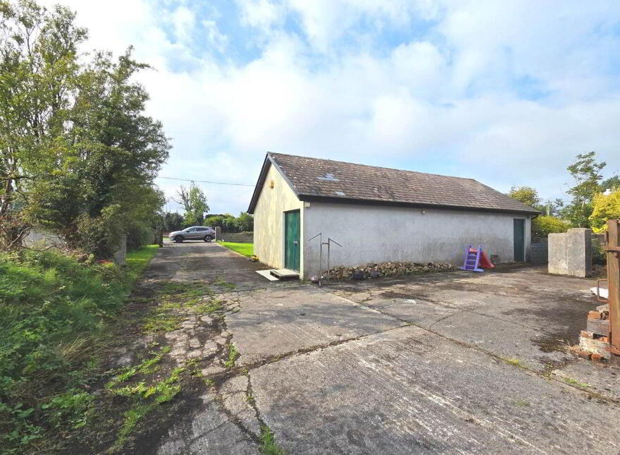 4 Bed Bungalow/ Seperate Workshop &, C. 8.75 Acres, Ballyhard, Glenamaddy, F45H049