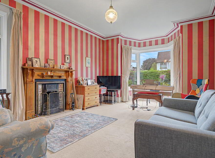 18 Deanfield, Derry, BT47 6HY