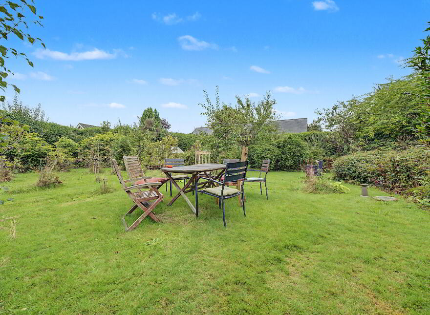 18 Deanfield, Derry, BT47 6HY