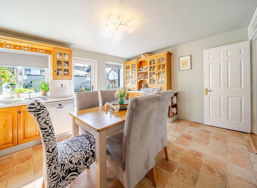 83 Chestnut Grove, Castlebar, F23DR70