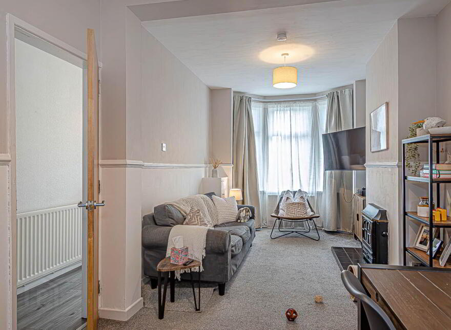 41 Rosebery Road, Ravenhill, Belfast, BT6 8JA