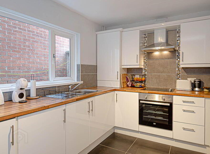 41 Rosebery Road, Ravenhill, Belfast, BT6 8JA